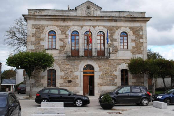 Áreas de autocaravanas Galicia, Outeiro de Rei